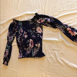 Hot kiss off shoulder top